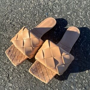 bottega veneta lido sandals size 41 1/2